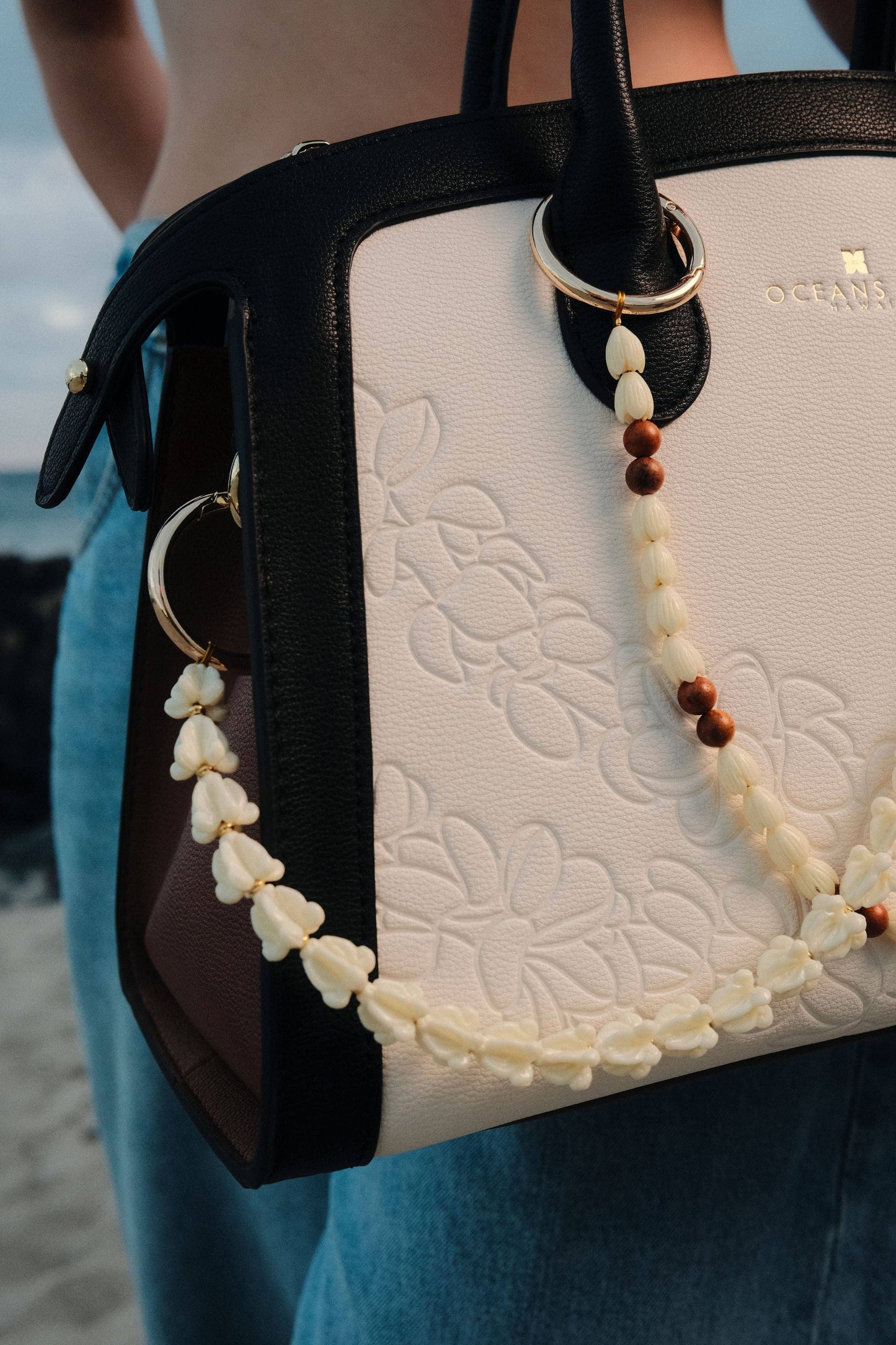 Lei Adornment Accessory