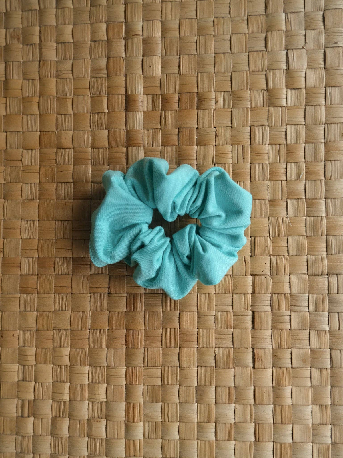 Kūlua Scrunchie