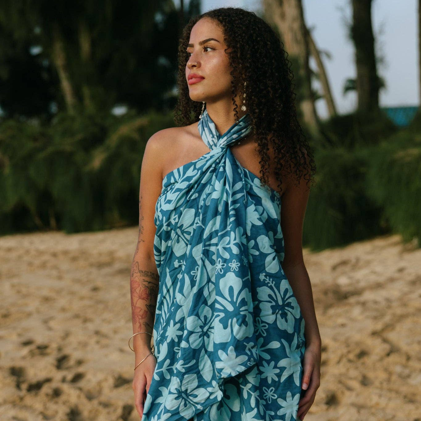 Polū Floral Pareo