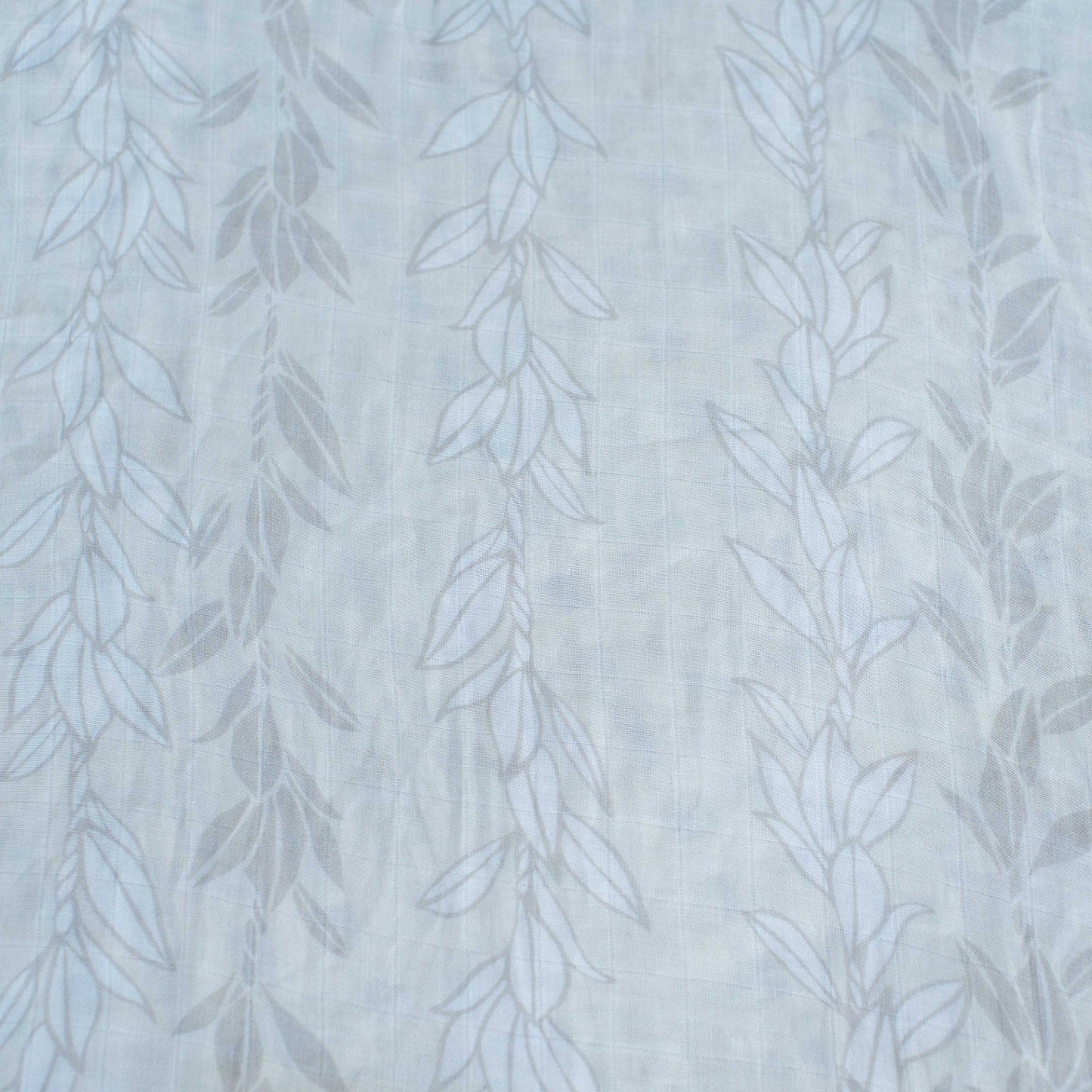 White Maile Strands Kapa Moe - Hawaiian Bamboo Swaddle
