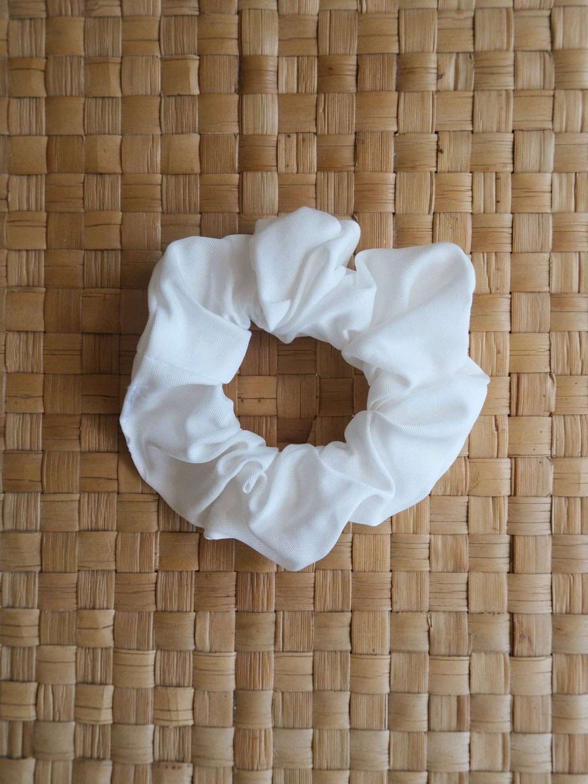 Kūlua Scrunchie