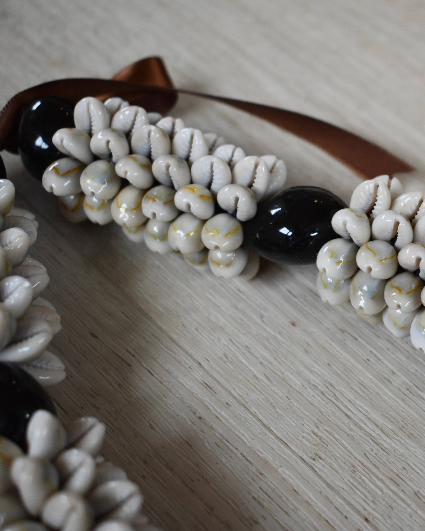 Grey Chunky Cowrie + Black Kukui Nut Shell Lei