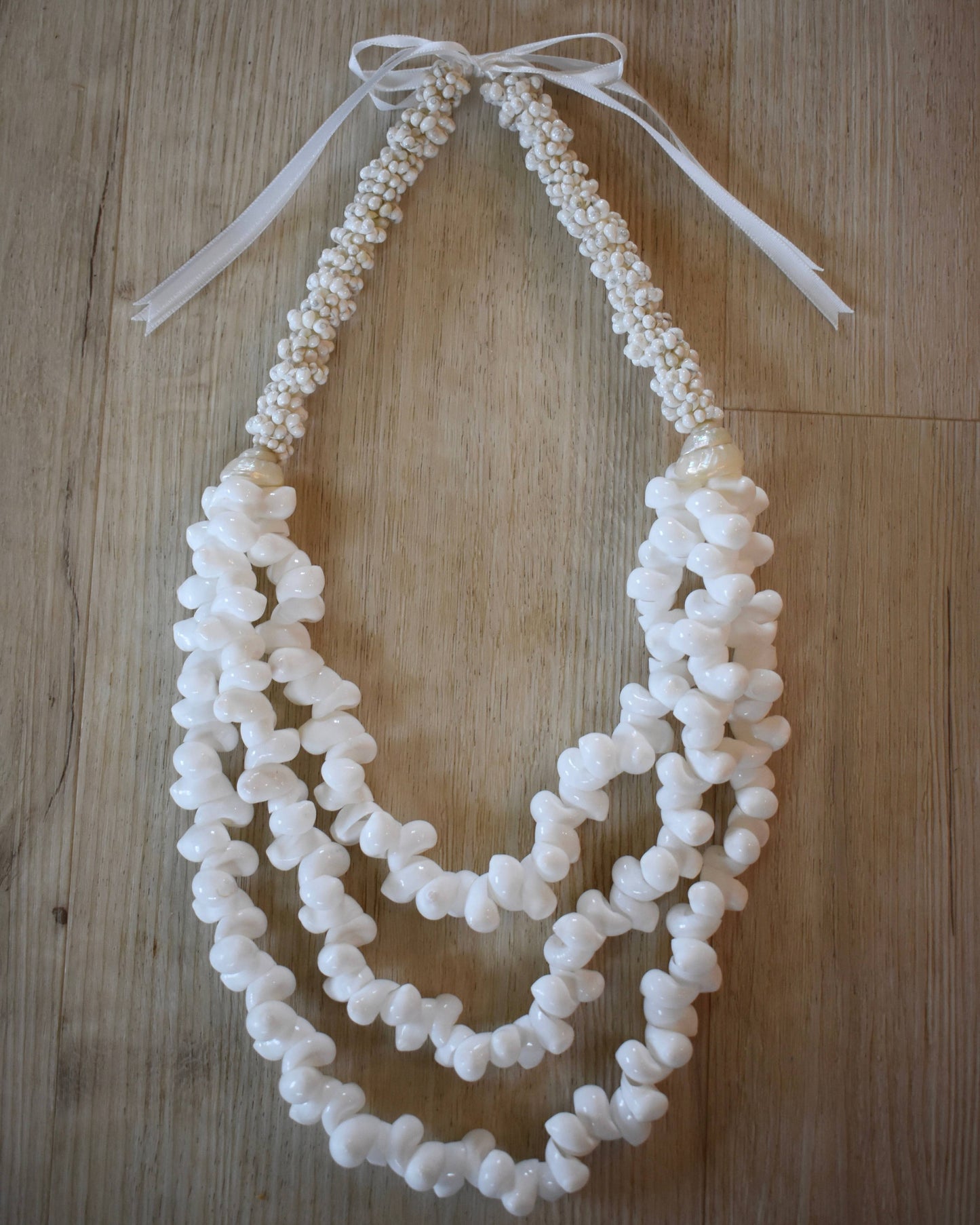 Triple Bubble Shell Lei