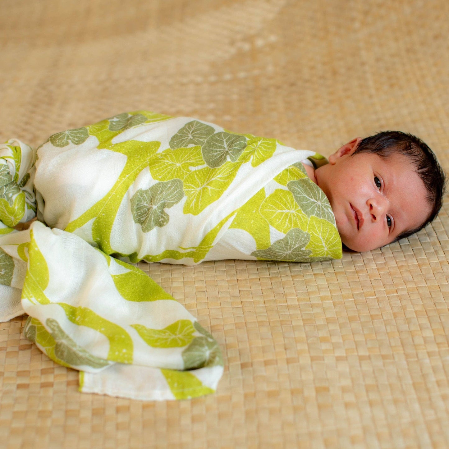 Loʻi Ao Kapa Moe - Swaddle