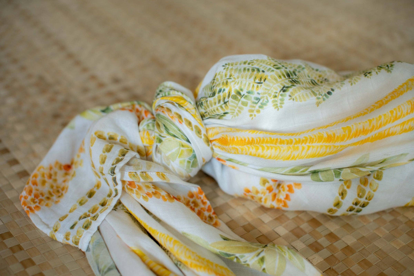 Lei Alaula Kula Kapa Moe - Hawaiian Bamboo Swaddle