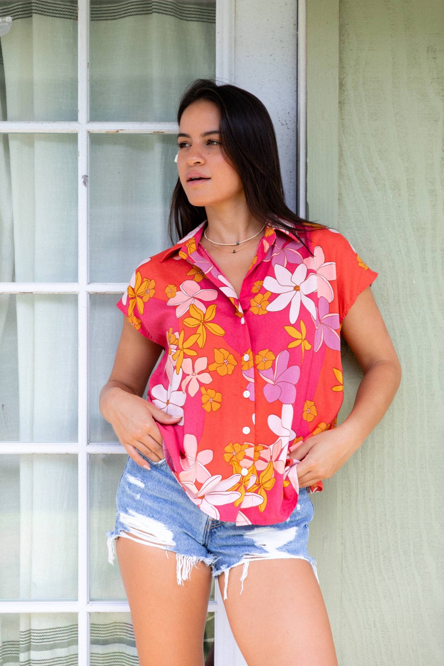 Kyra Button-Up Top in Backyard Blooms