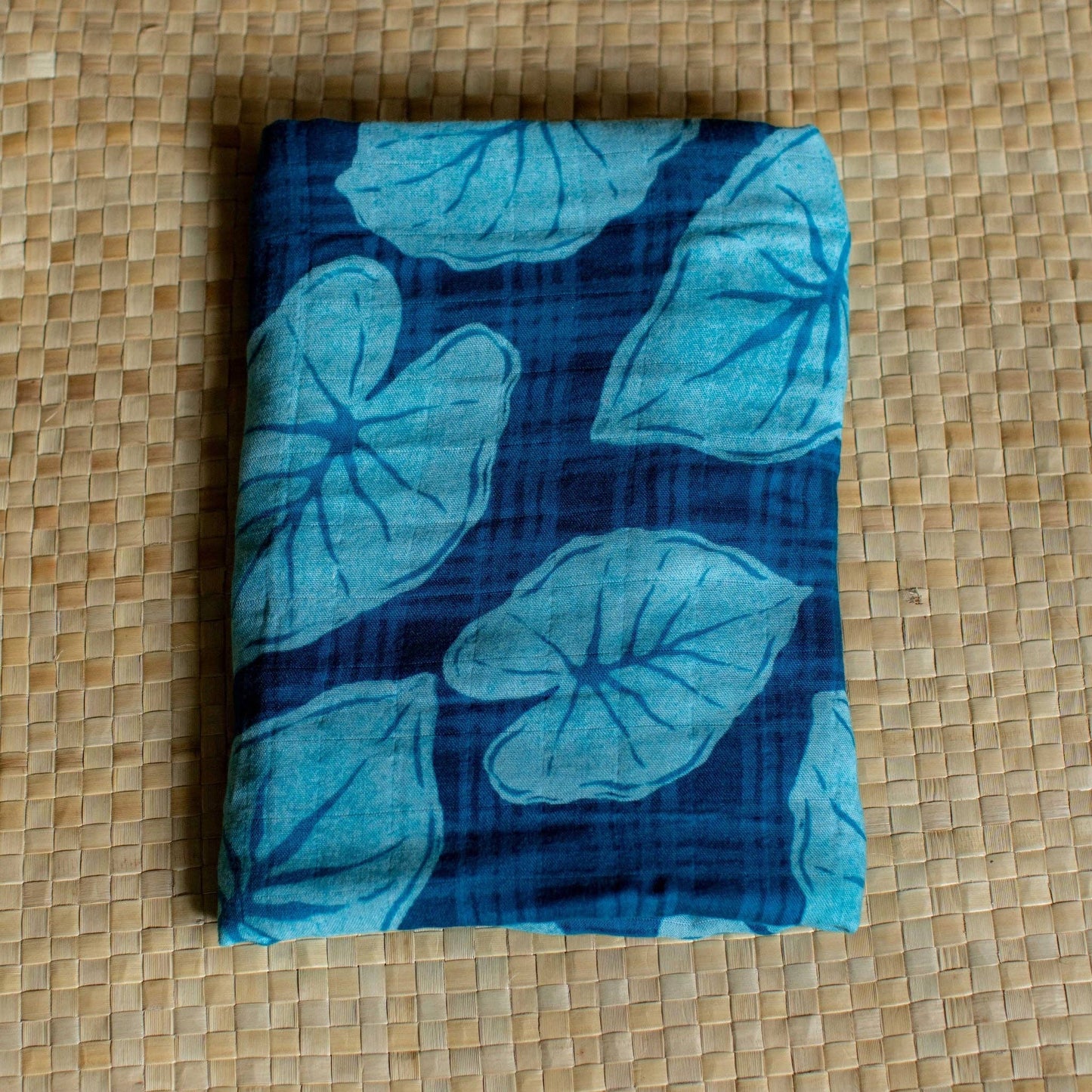 Blue Palaka Kalo Kapa Moe - Hawaiian Bamboo Swaddle