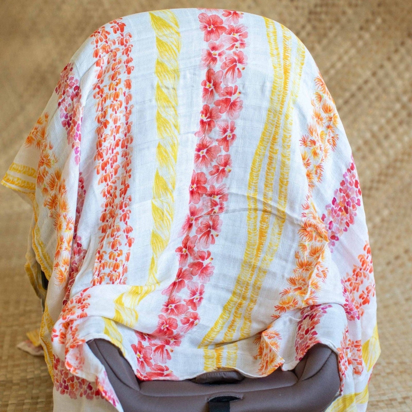 Lei Alaula ʻUlaʻula Kapa Moe - Hawaiian Bamboo Swaddle Blanket