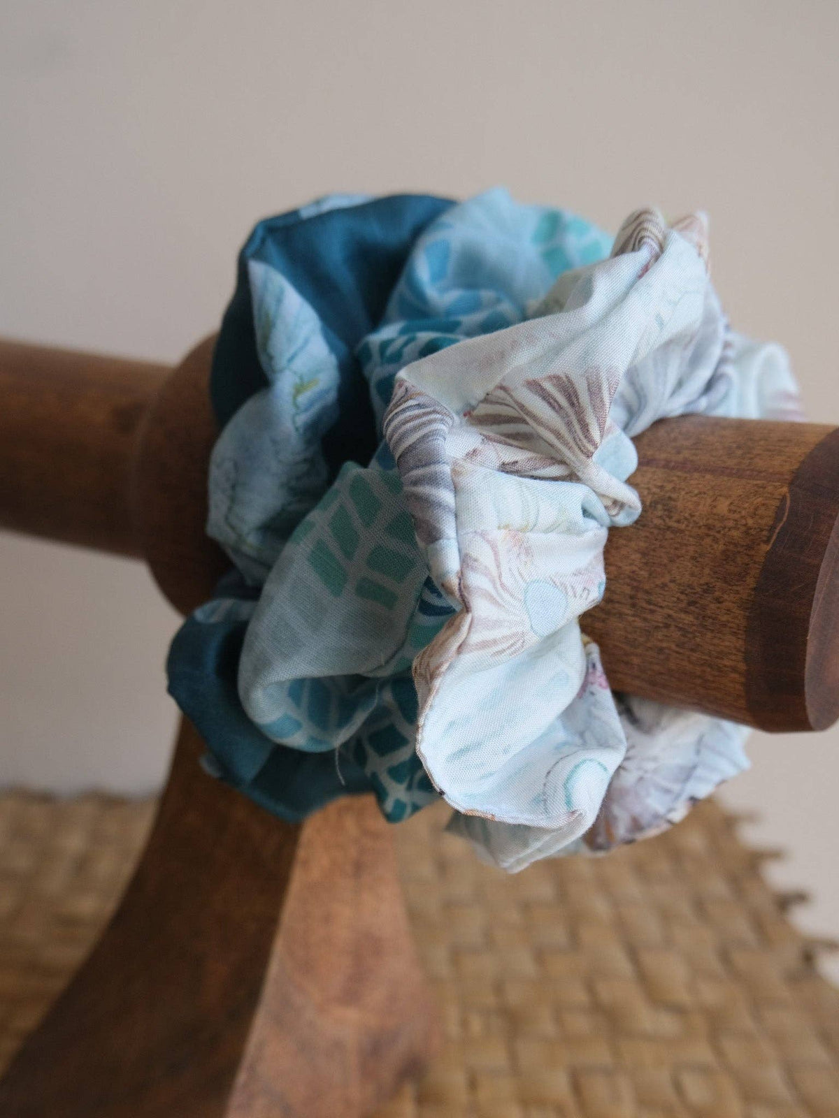 Kūlua Scrunchie