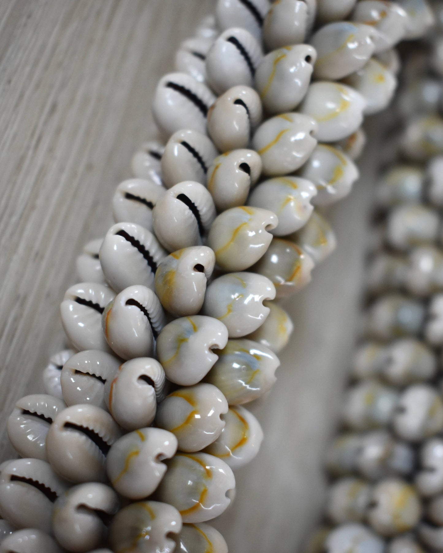 Chunky Grey Cowrie Shell Lei