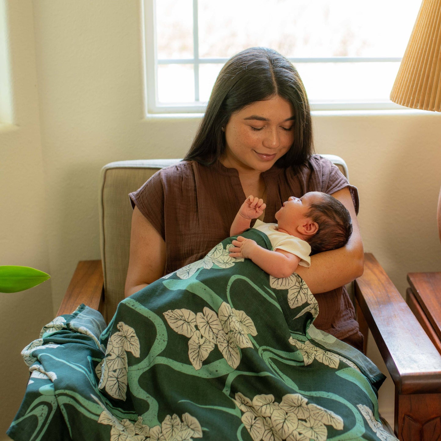 Loʻi Pō Kapa Moe - Swaddle
