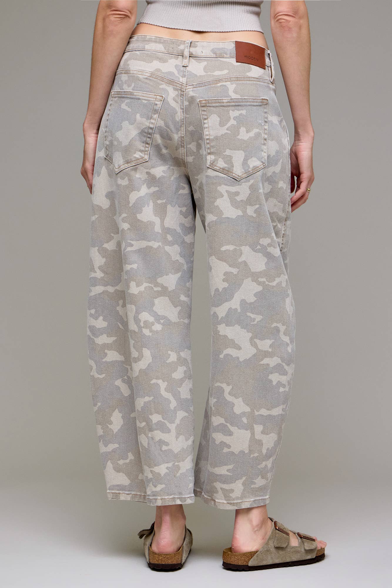 Tan Camo Cropped Barrel Jean