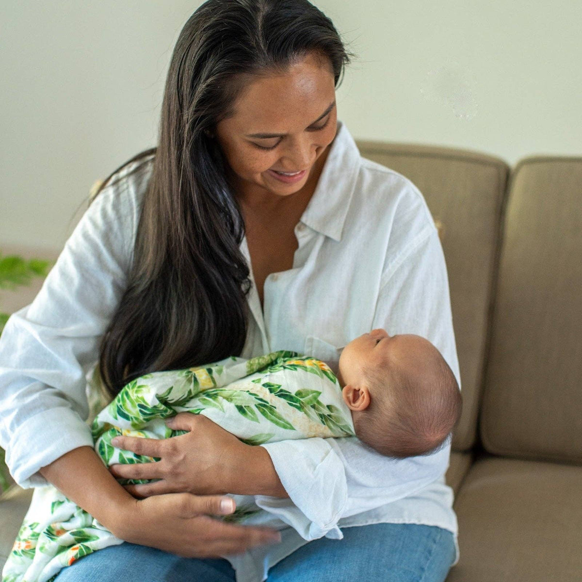 Lei Maile Kapa Moe - Swaddle