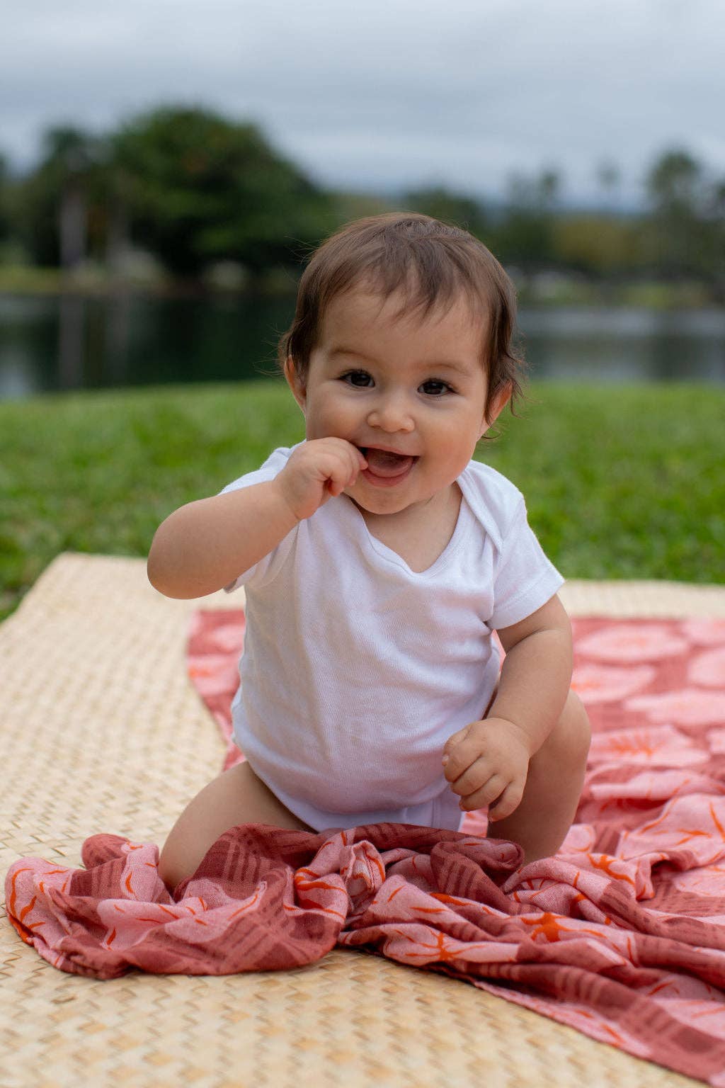 Pink Palaka Kalo Kapa Moe - Hawaiian Bamboo Swaddle