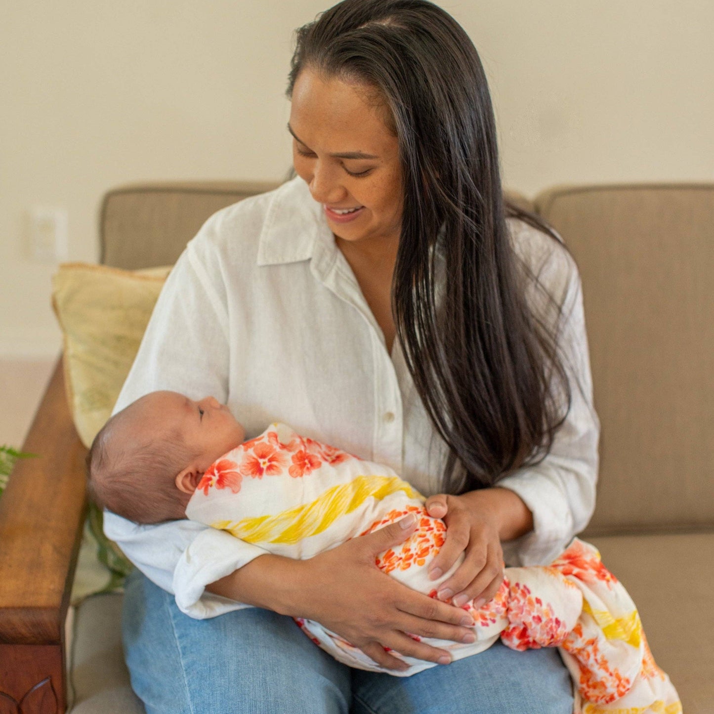 Lei Alaula ʻUlaʻula Kapa Moe - Hawaiian Bamboo Swaddle Blanket