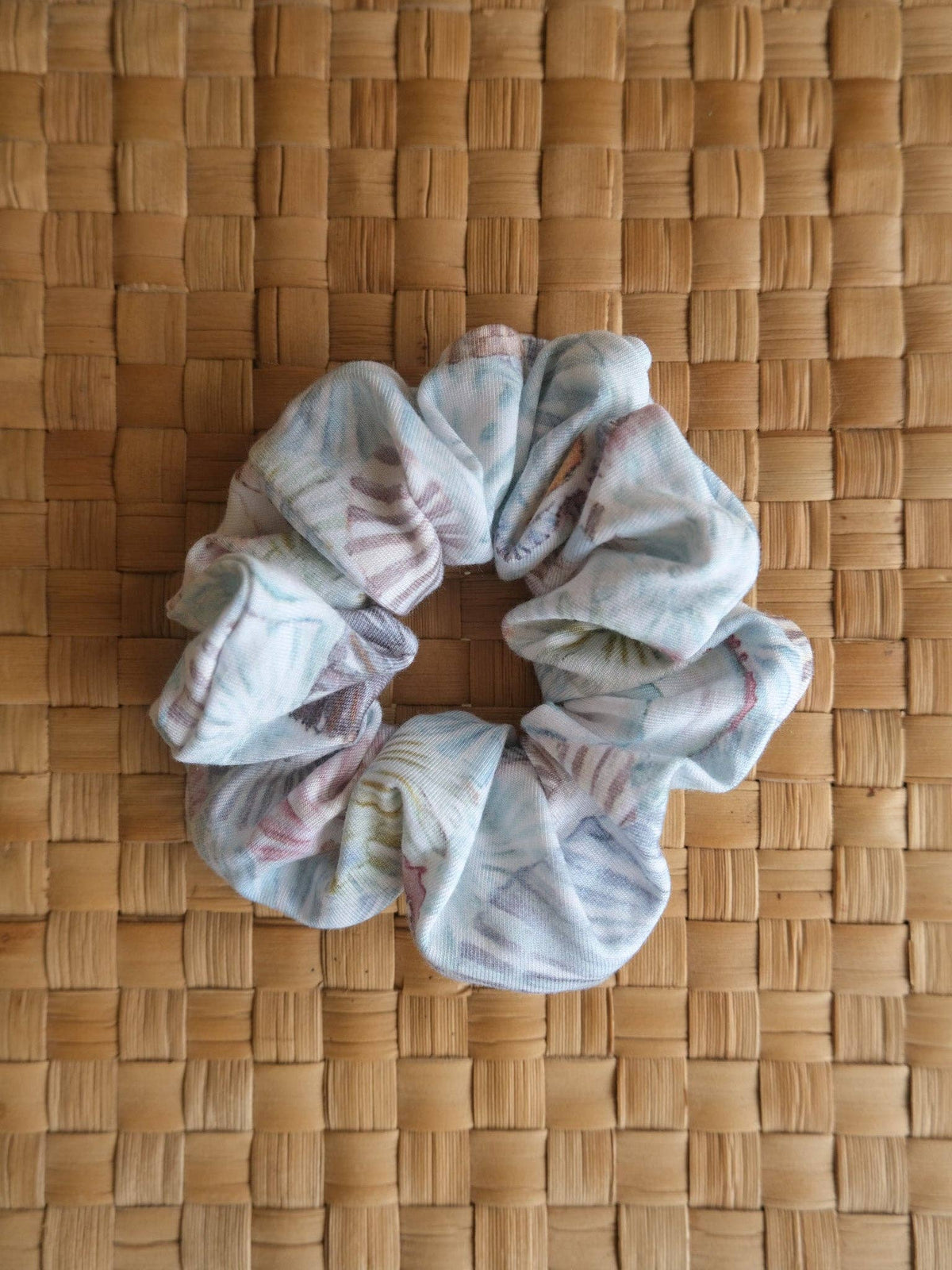 Kūlua Scrunchie