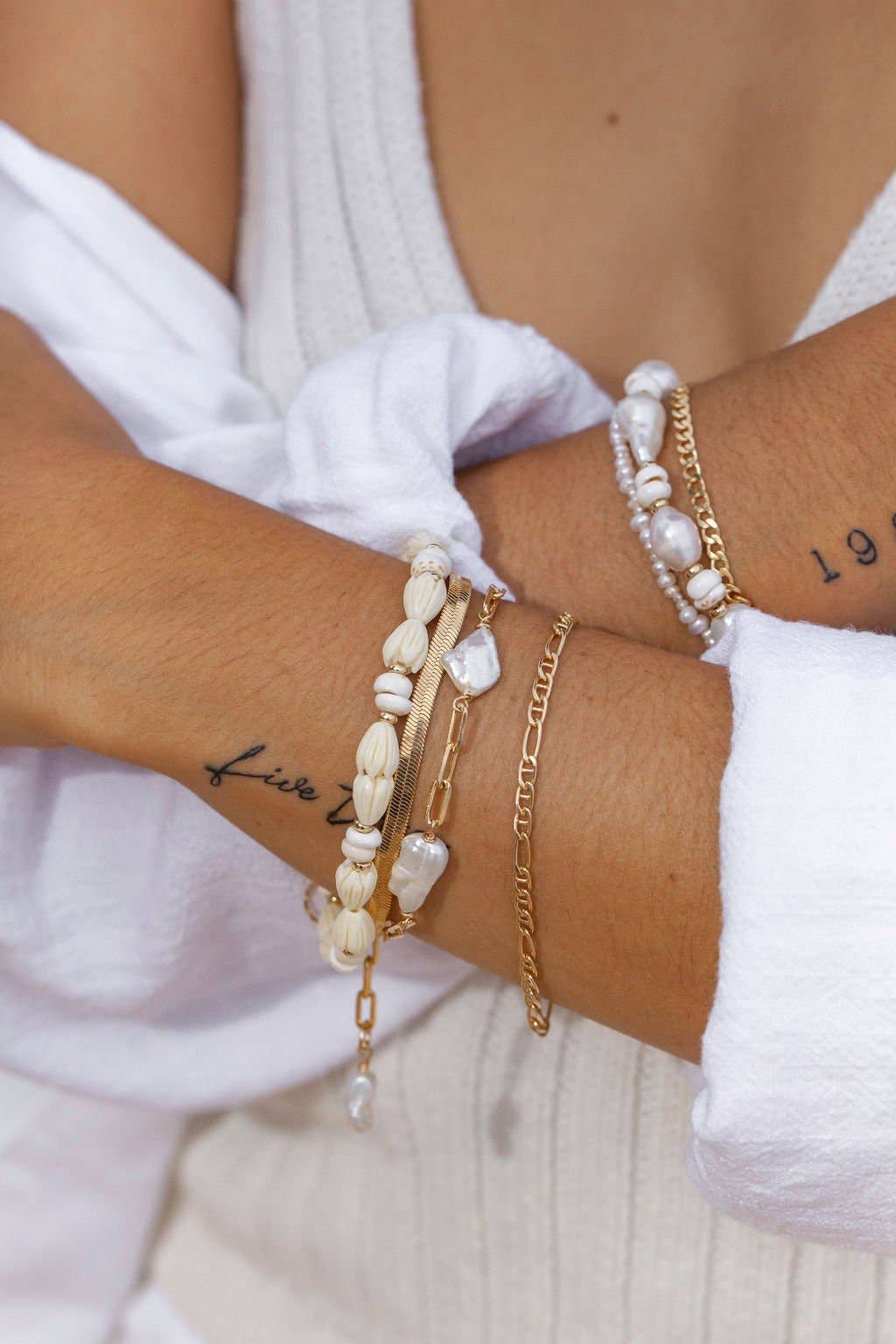Pikake Puka Shell Bracelet - Me'e