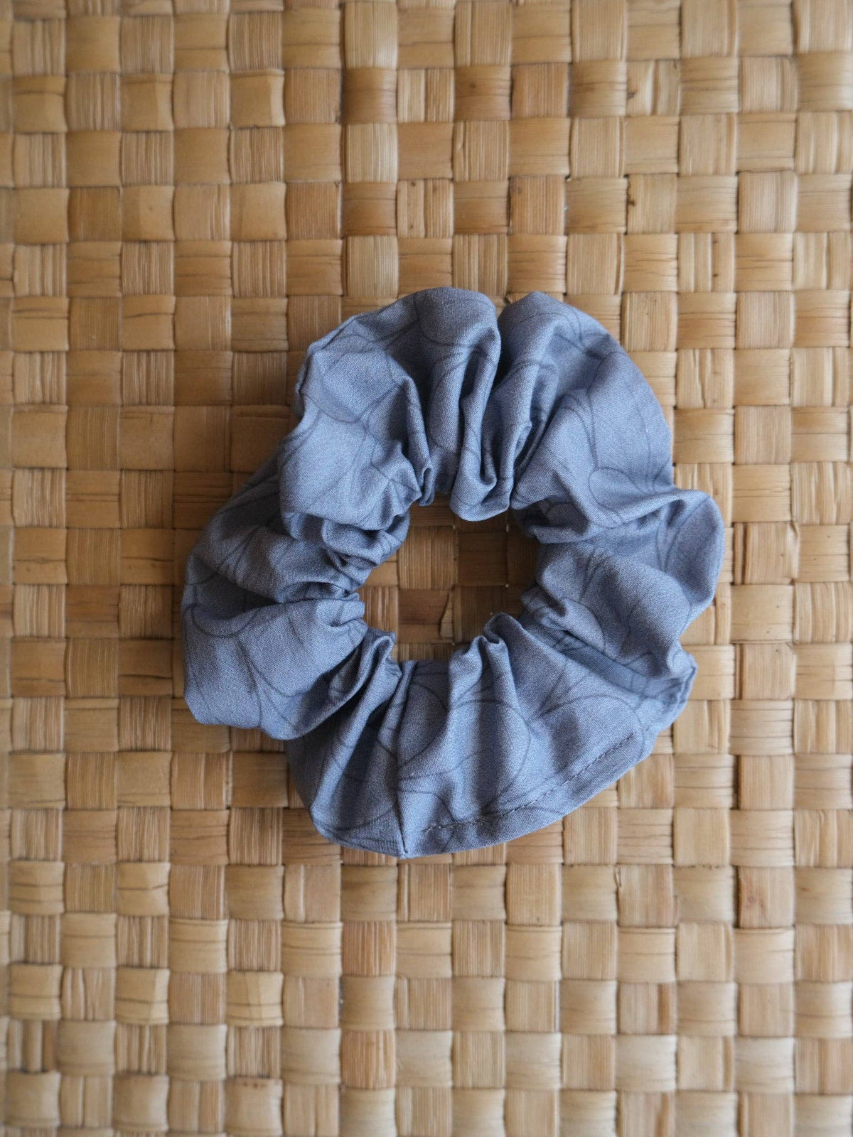 Kūlua Scrunchie
