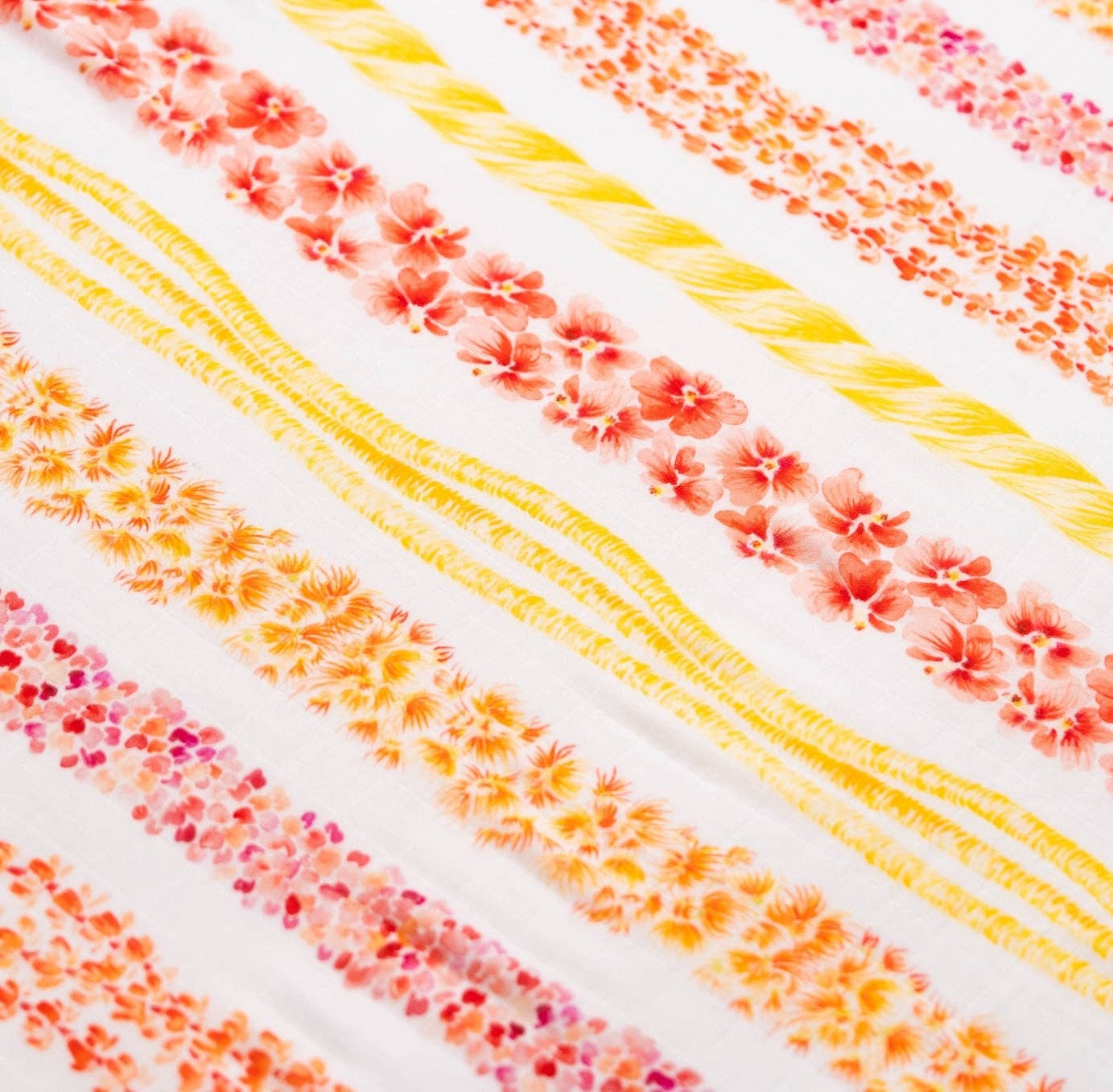 Lei Alaula ʻUlaʻula Kapa Moe - Hawaiian Bamboo Swaddle Blanket