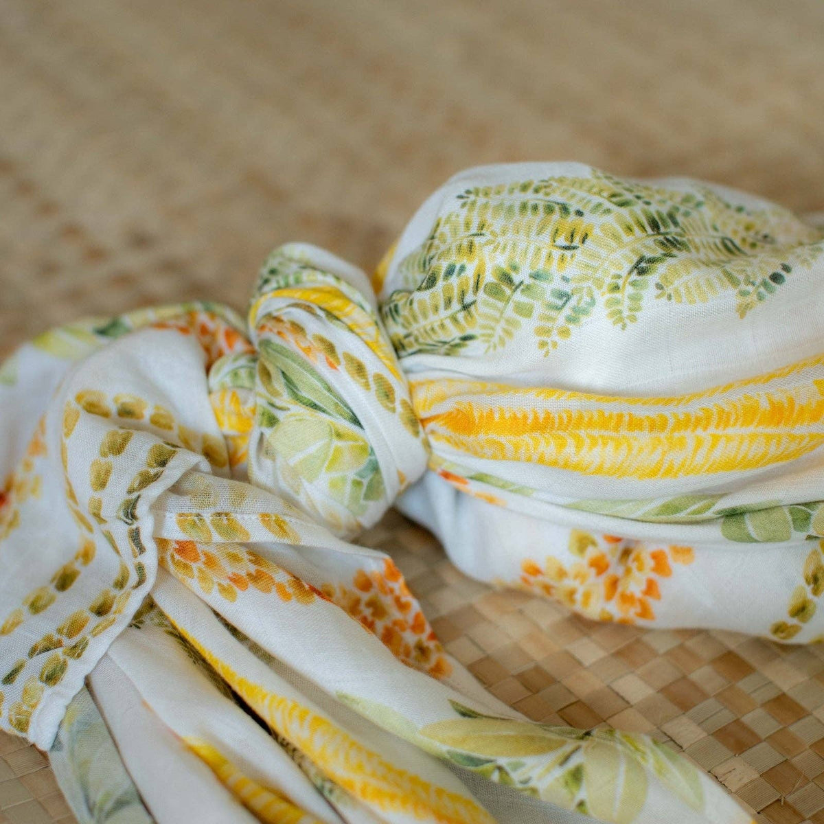 Lei Alaula Kula Kapa Moe - Swaddle