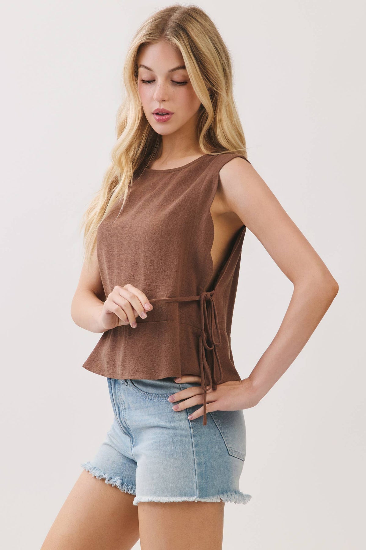 ROUND NECK SIDE TIE SLEEVELESS TOP - VJT300128