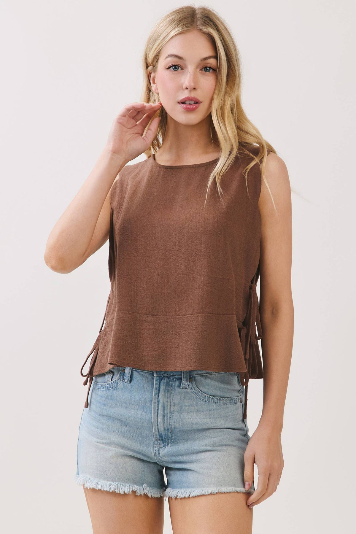 ROUND NECK SIDE TIE SLEEVELESS TOP - VJT300128