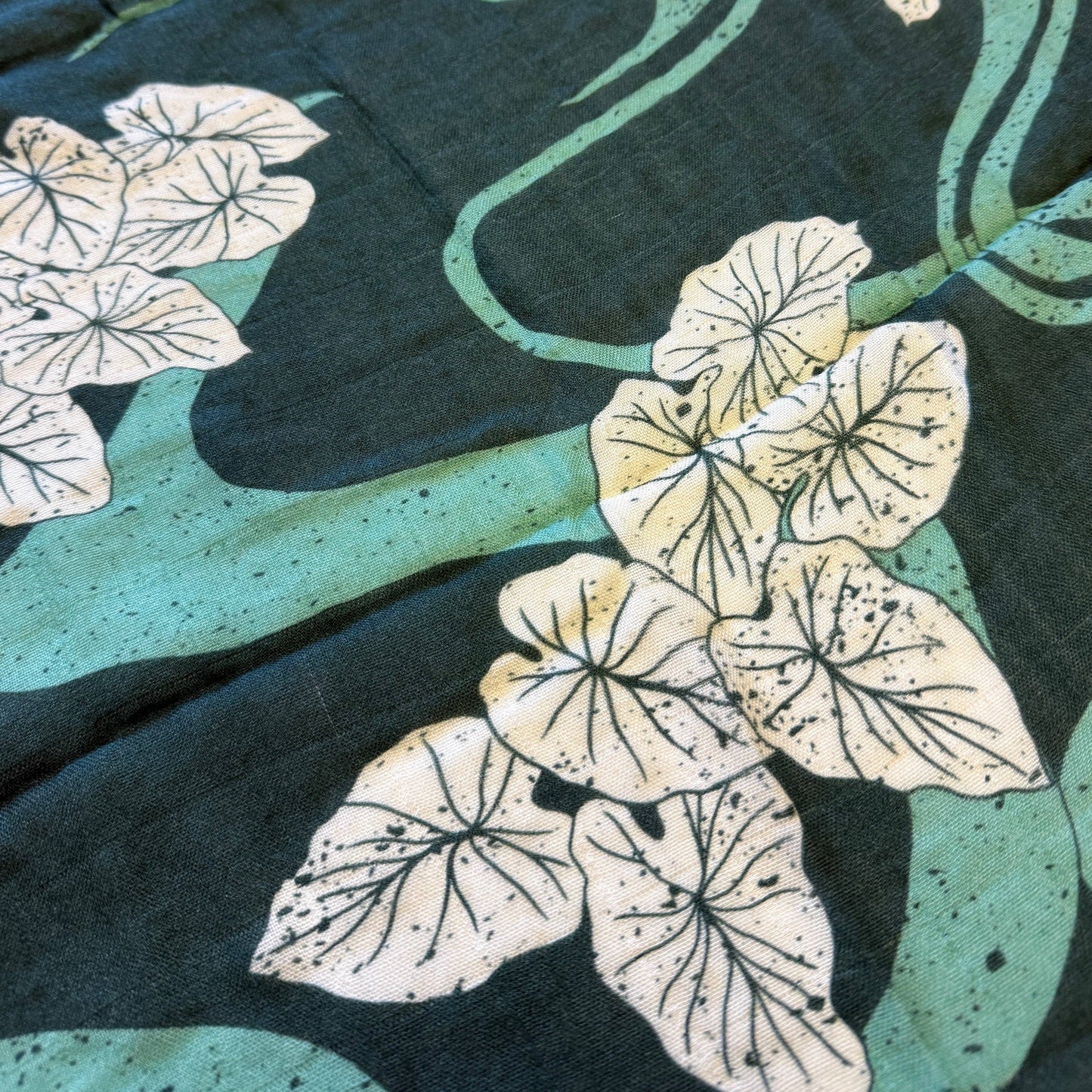 Loʻi Pō Kapa Moe - Swaddle