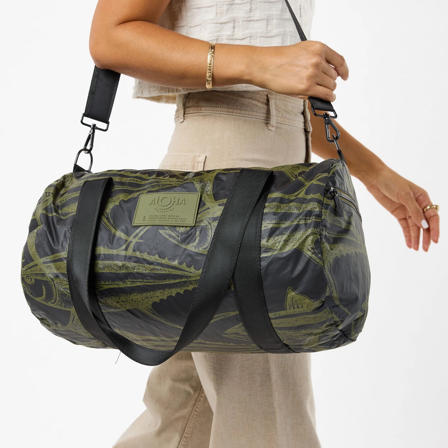 Ahi- Olive/Black