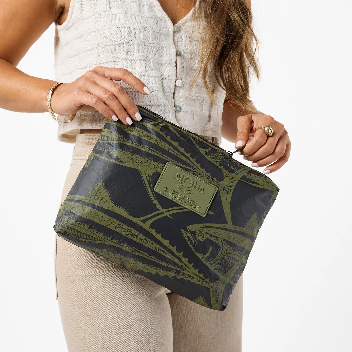 Ahi- Olive/Black